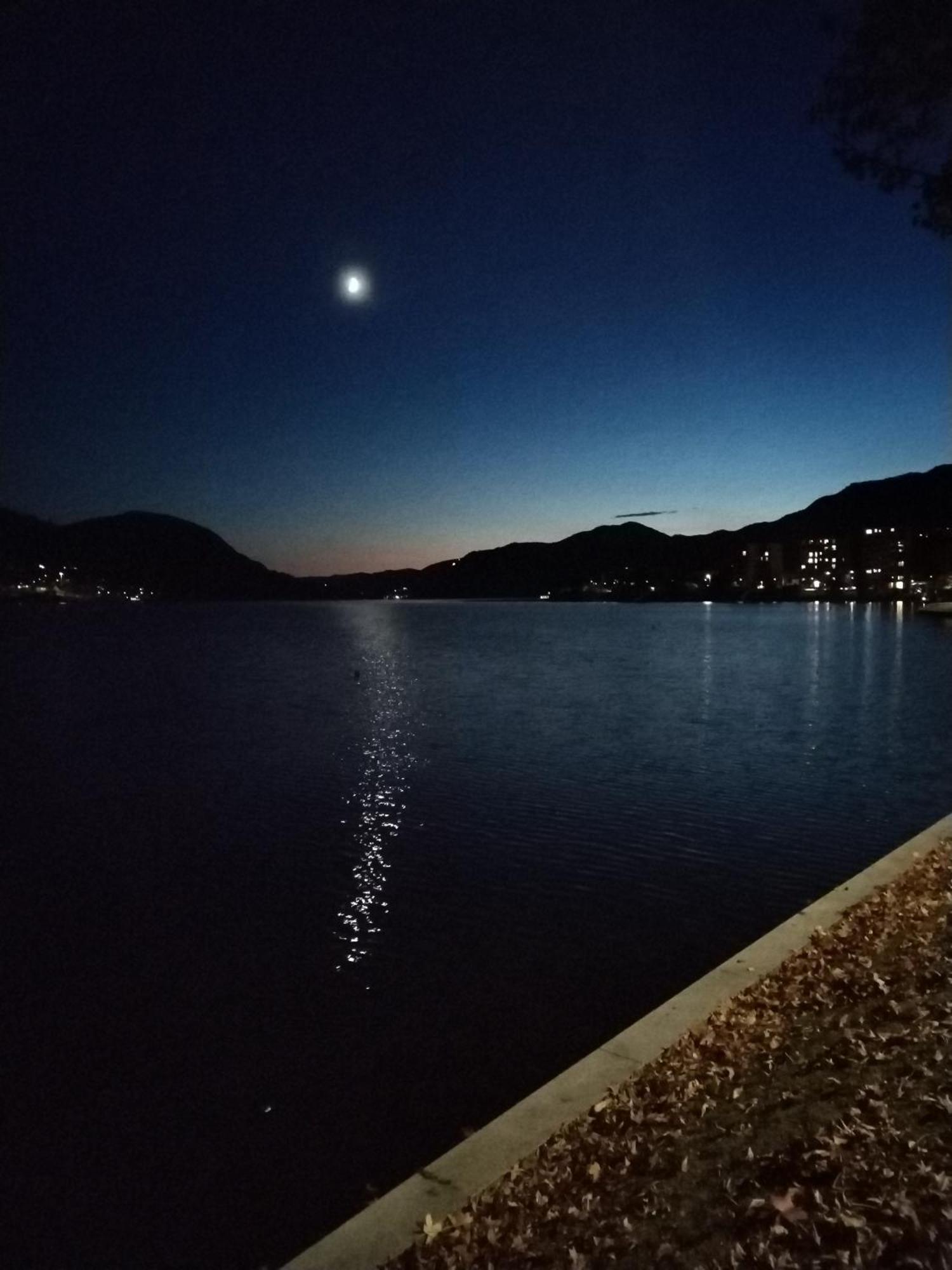 Un Balcone Sul Lago 奥梅尼亚 外观 照片