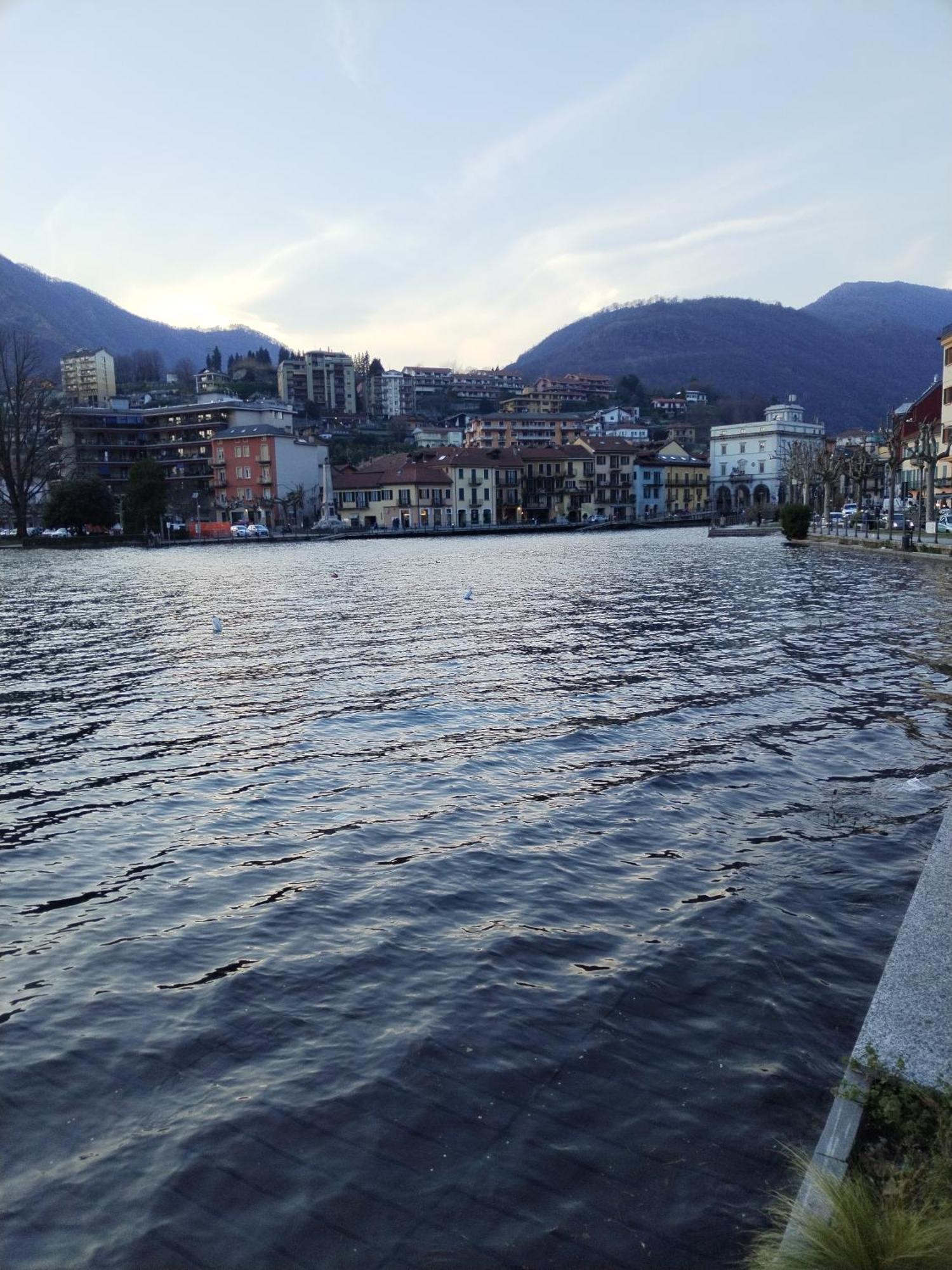 Un Balcone Sul Lago 奥梅尼亚 外观 照片