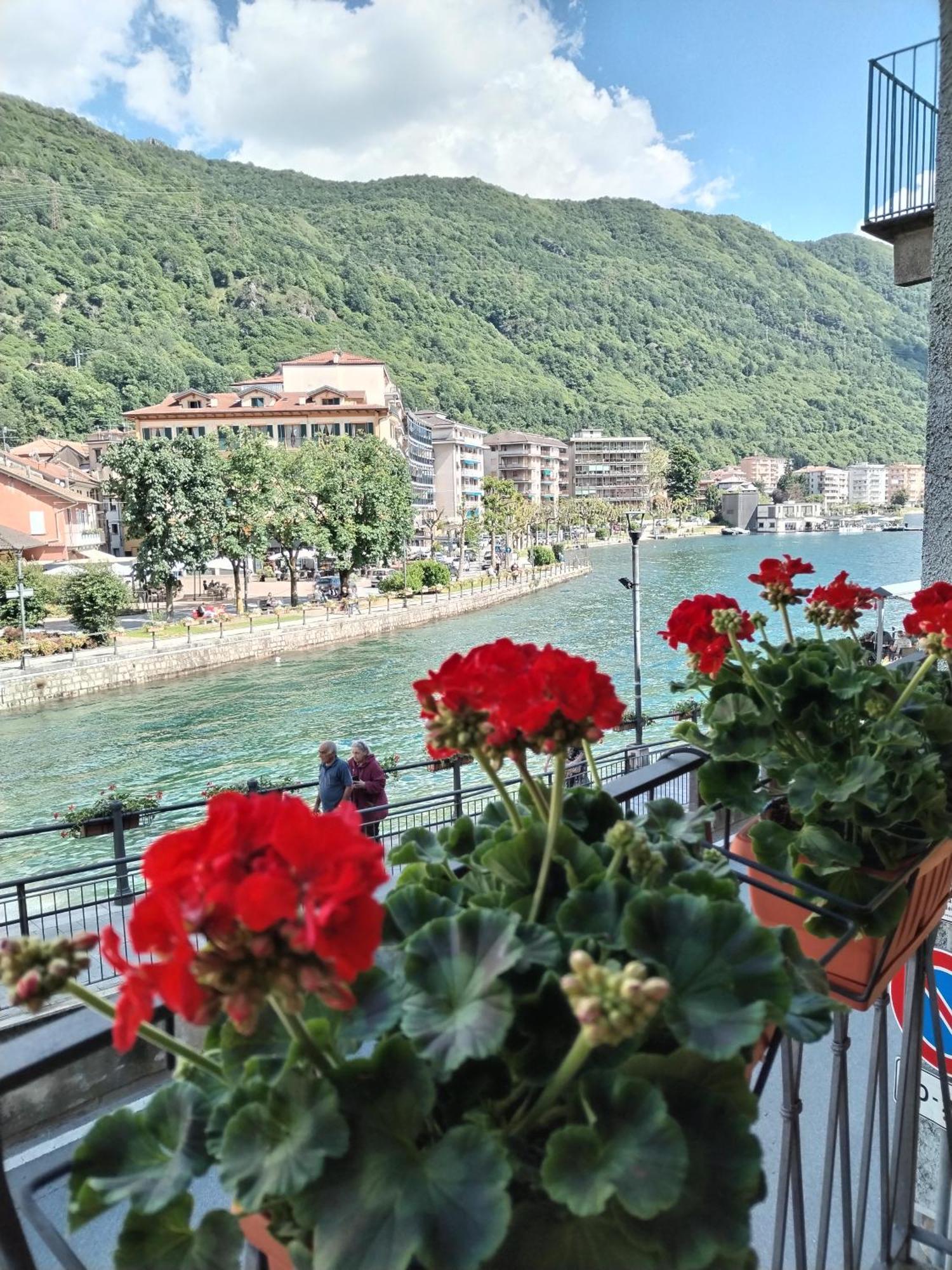 Un Balcone Sul Lago 奥梅尼亚 外观 照片
