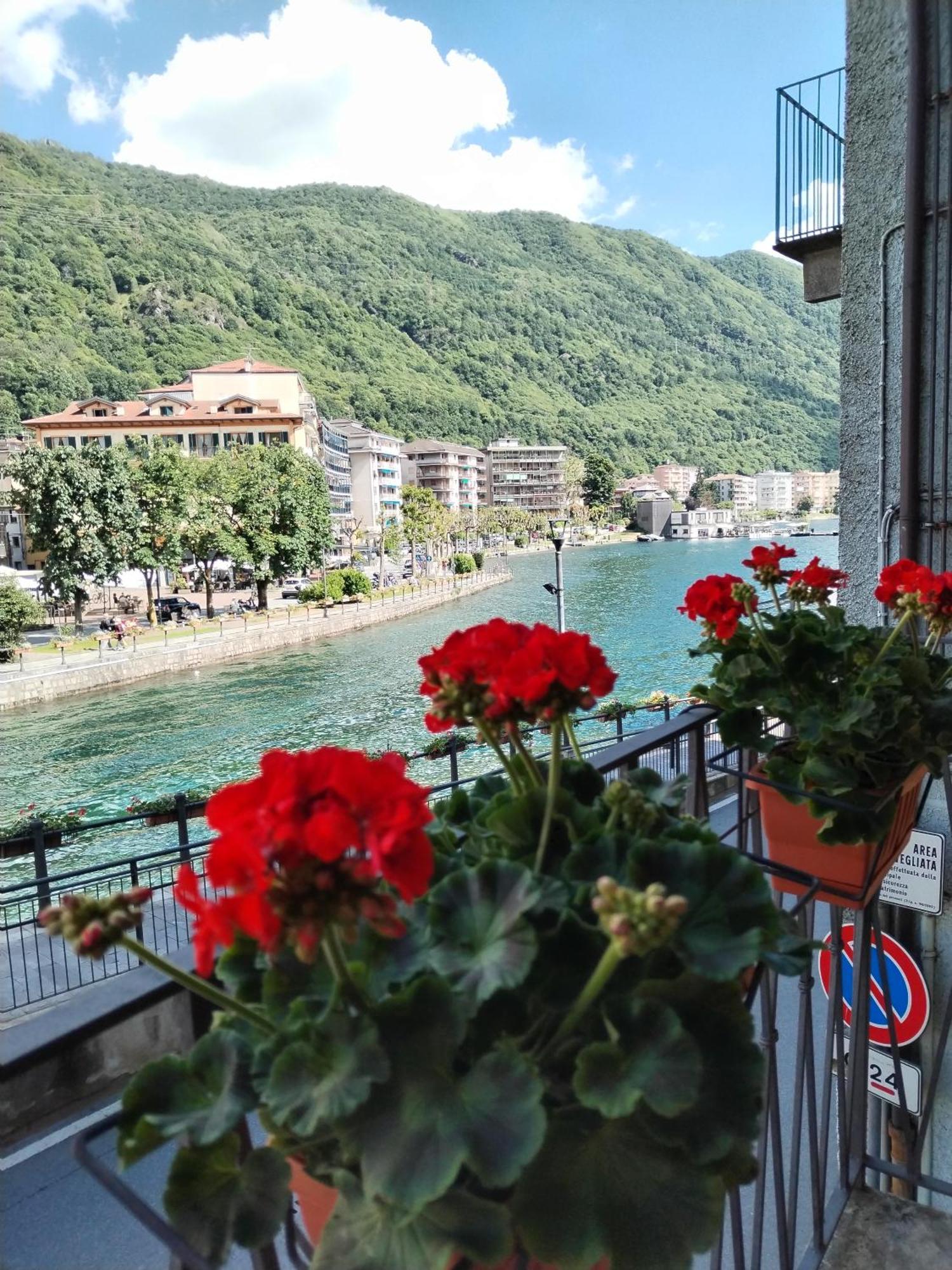 Un Balcone Sul Lago 奥梅尼亚 外观 照片