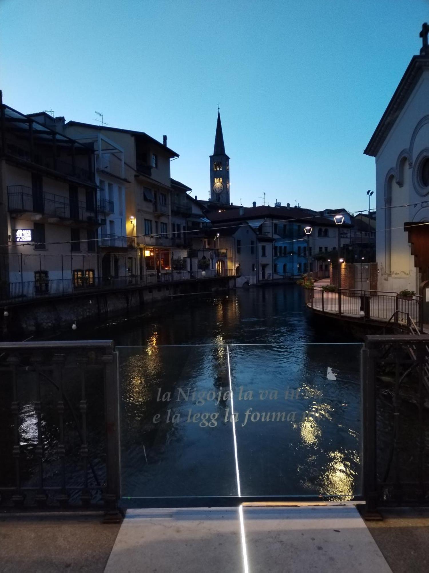 Un Balcone Sul Lago 奥梅尼亚 外观 照片