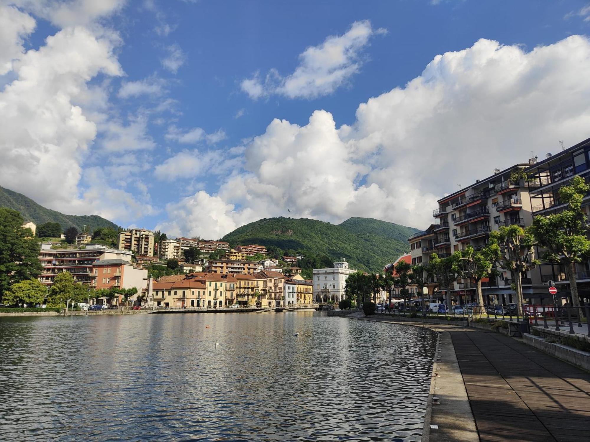 Un Balcone Sul Lago 奥梅尼亚 外观 照片