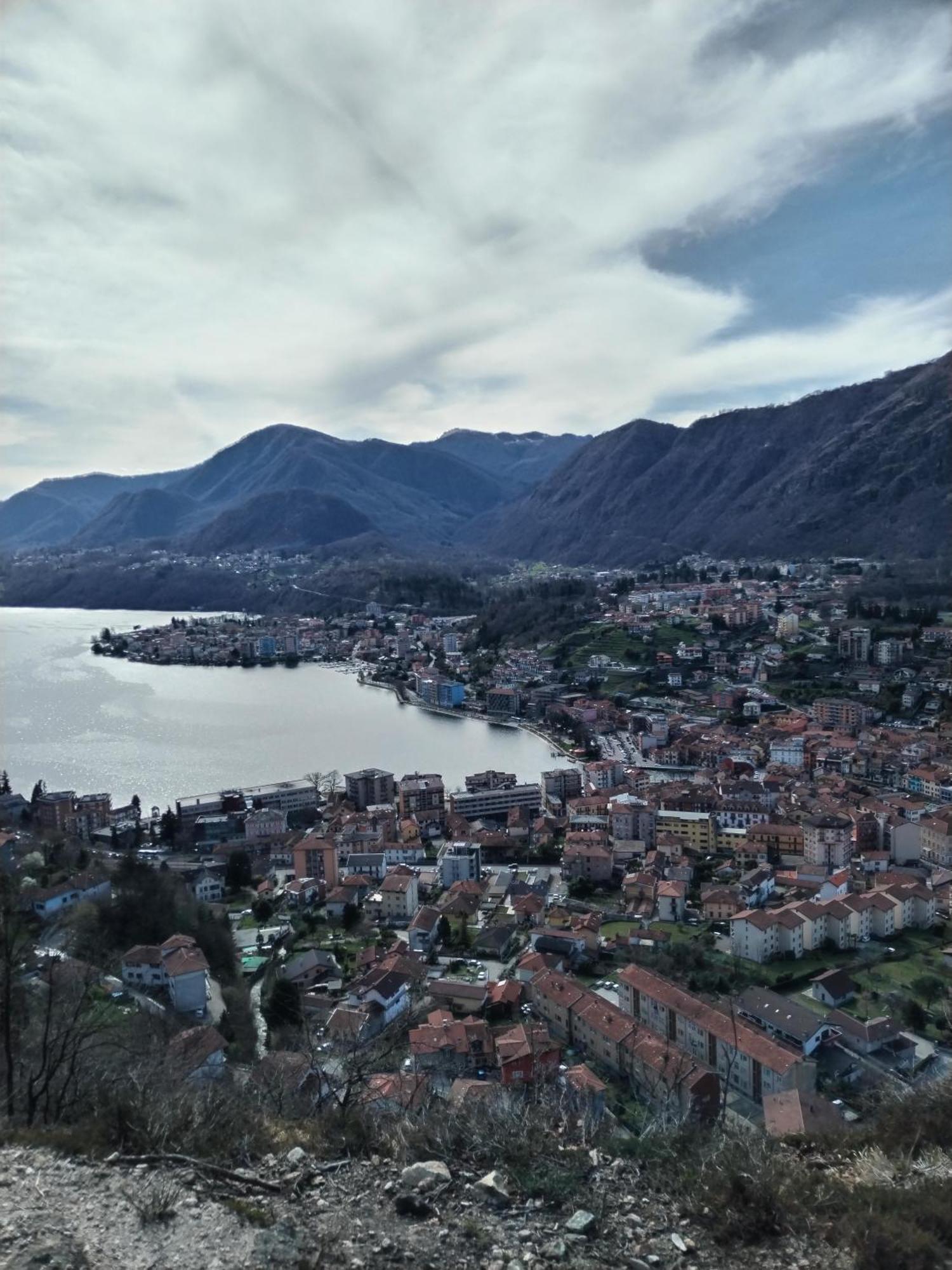 Un Balcone Sul Lago 奥梅尼亚 外观 照片